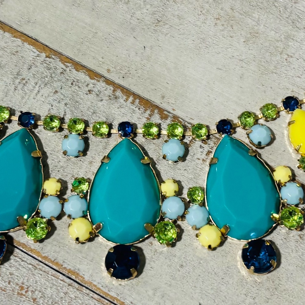 ❤️Lilly Pulitzer Spring Fling Crystal & Rhinestone Necklace - Picture 4 of 5
